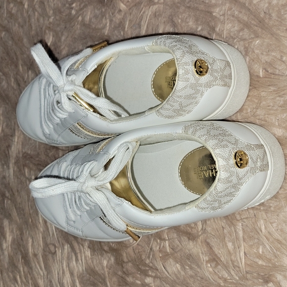 Michael Kors gym shoes - Picture 2 of 2